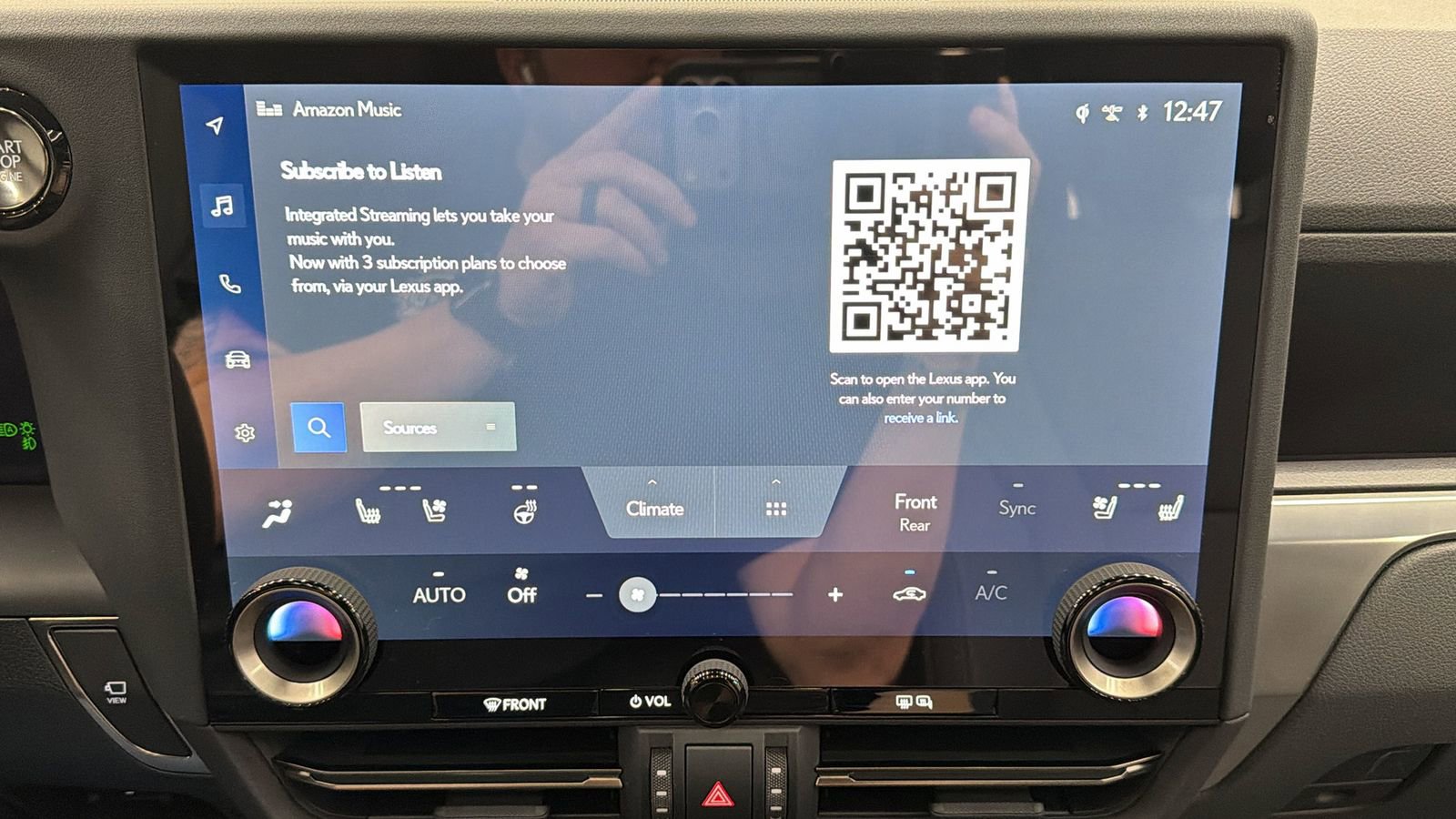 Used 2025 Lexus GX 550 w/ Accessory Package (Z1) image 23