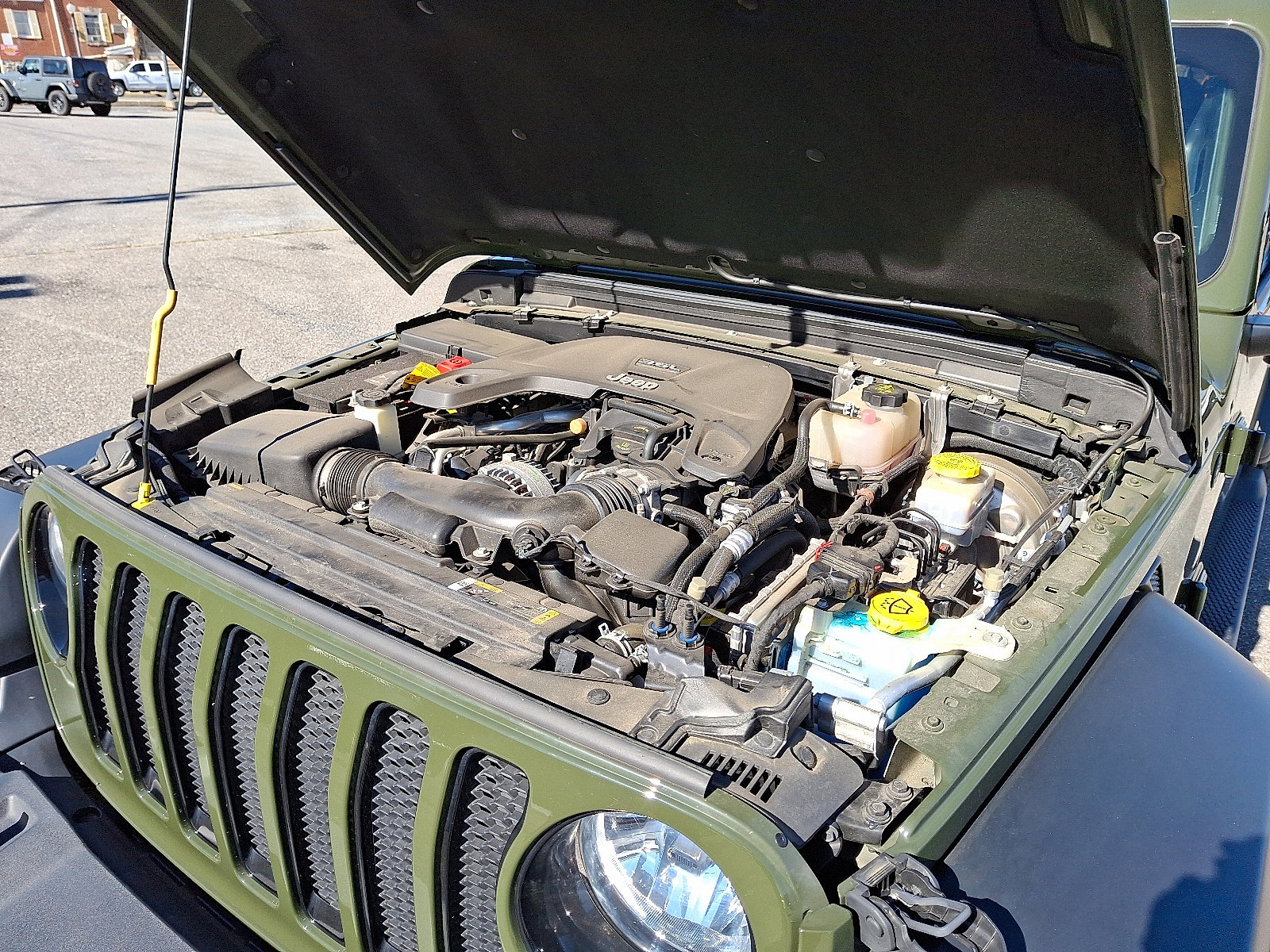 Used 2021 Jeep Wrangler Unlimited Sport w/ Cold Weather Group image 28