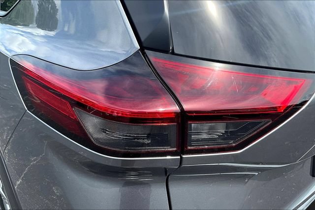 Used 2025 Nissan Rogue S FWD image 23
