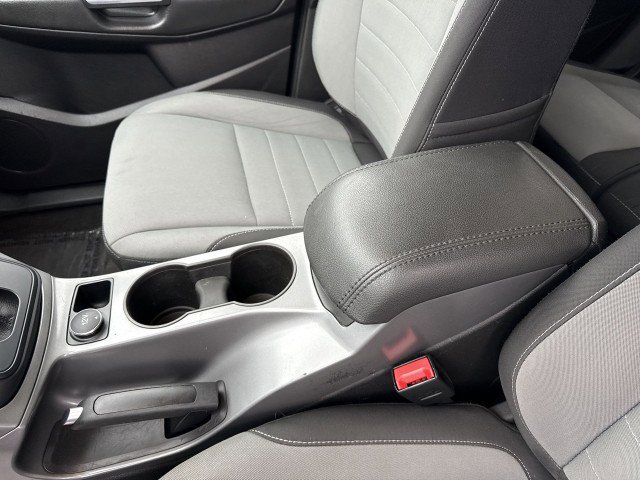 Used 2015 Ford Escape SE w/ Equipment Group 201A image 21