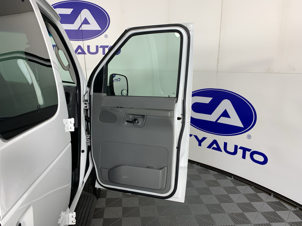 Used 2007 Ford E-350 and Econoline 350 Extended Wagon Super Duty RWD image 27