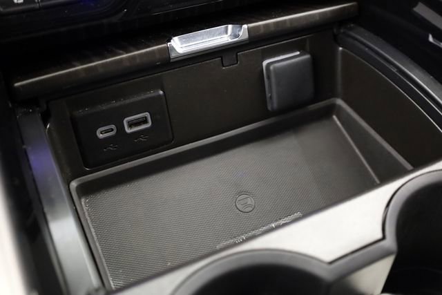 Used 2024 GMC Yukon XL Denali w/ Advanced Technology Package image 24