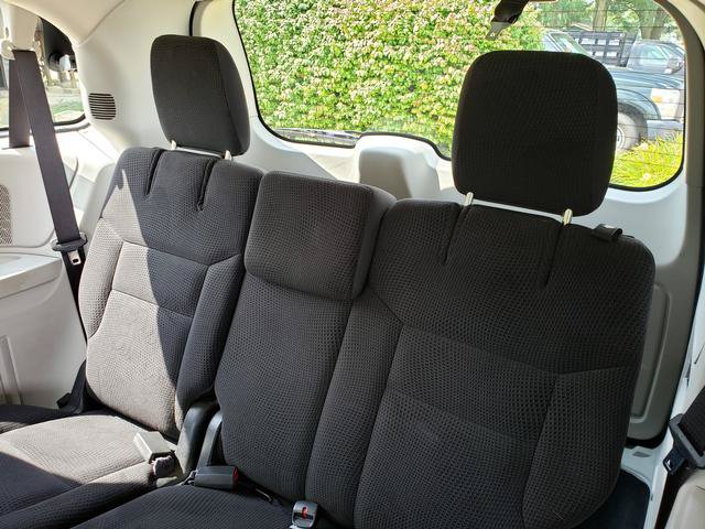Used 2018 Dodge Grand Caravan SE w/ UConnect Hands-Free Group FWD image 13