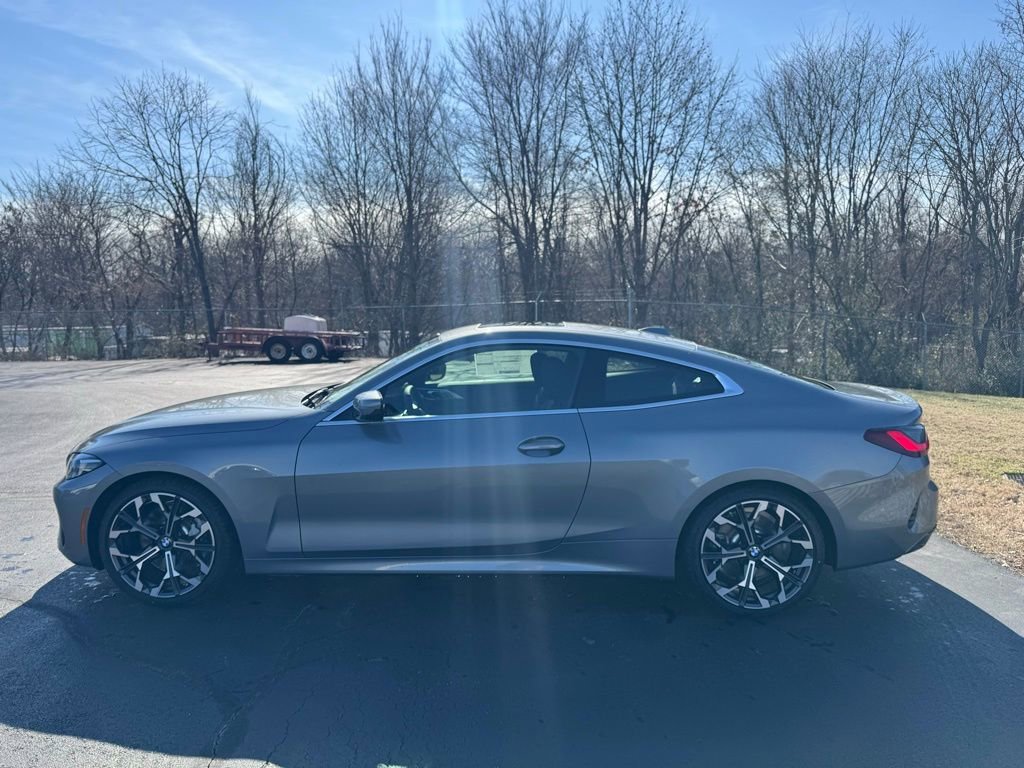 Used 2025 BMW 430i Coupe w/ Convenience Package image 2