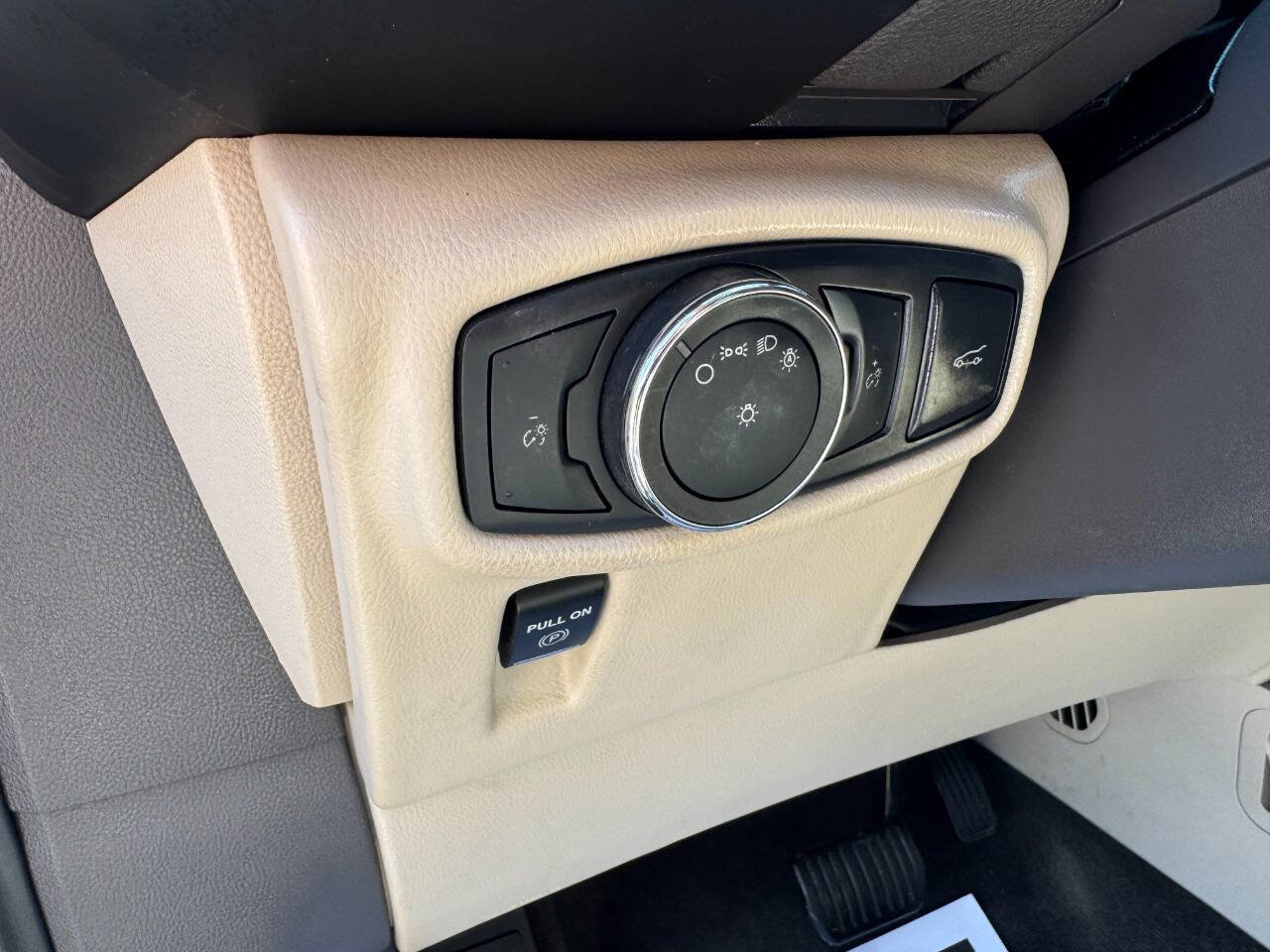 Used 2016 Lincoln MKX Reserve w/ Luxury Package image 48