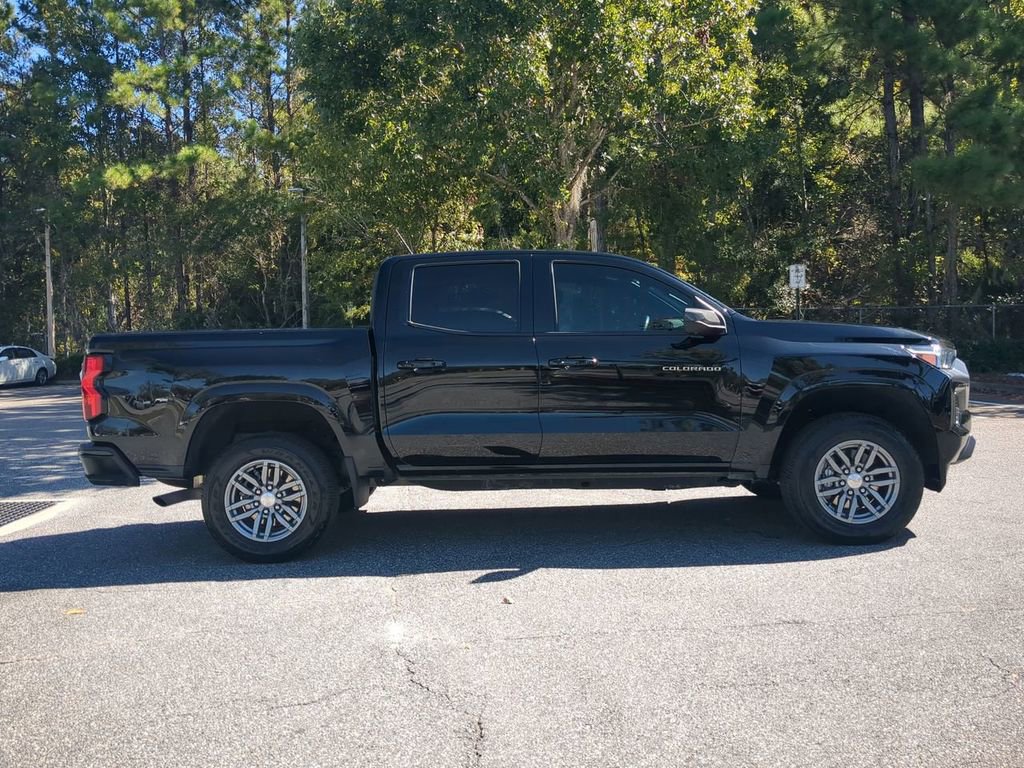 Used 2023 Chevrolet Colorado LT w/ LT Convenience Package II image 4