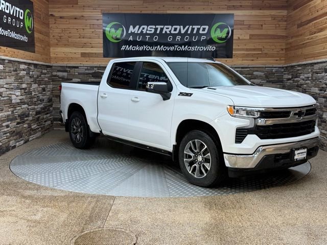 Used 2022 Chevrolet Silverado 1500 LT image 1