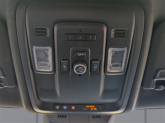 Used 2021 Cadillac Escalade Luxury image 24