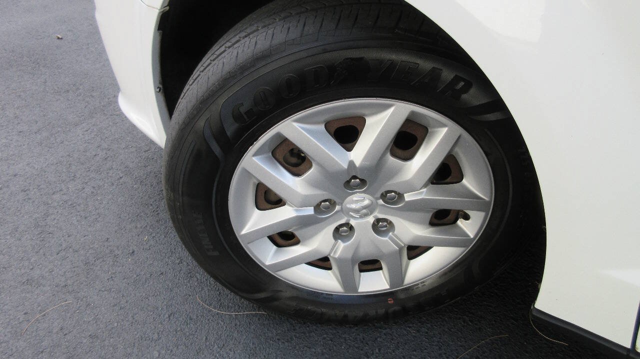 Used 2014 RAM C/V Tradesman FWD image 38
