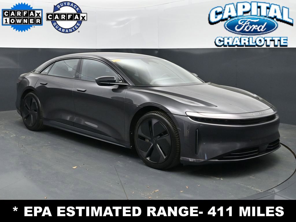Used 2024 Lucid Air Touring image 3