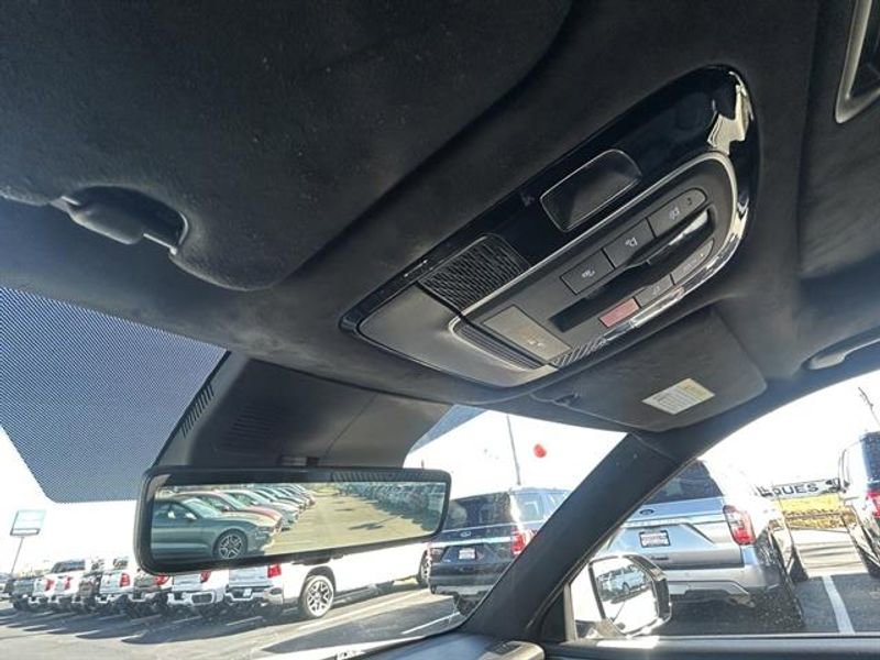 Used 2024 Hyundai Palisade Calligraphy AWD/4WD image 17