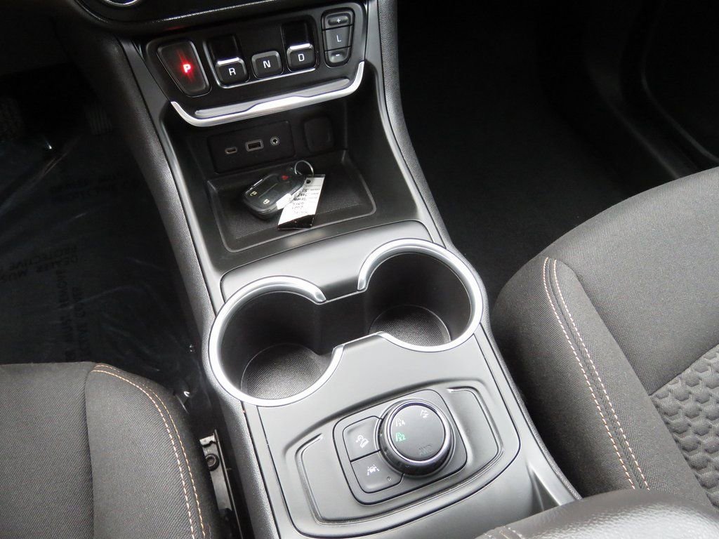 Used 2021 GMC Terrain SLE image 24