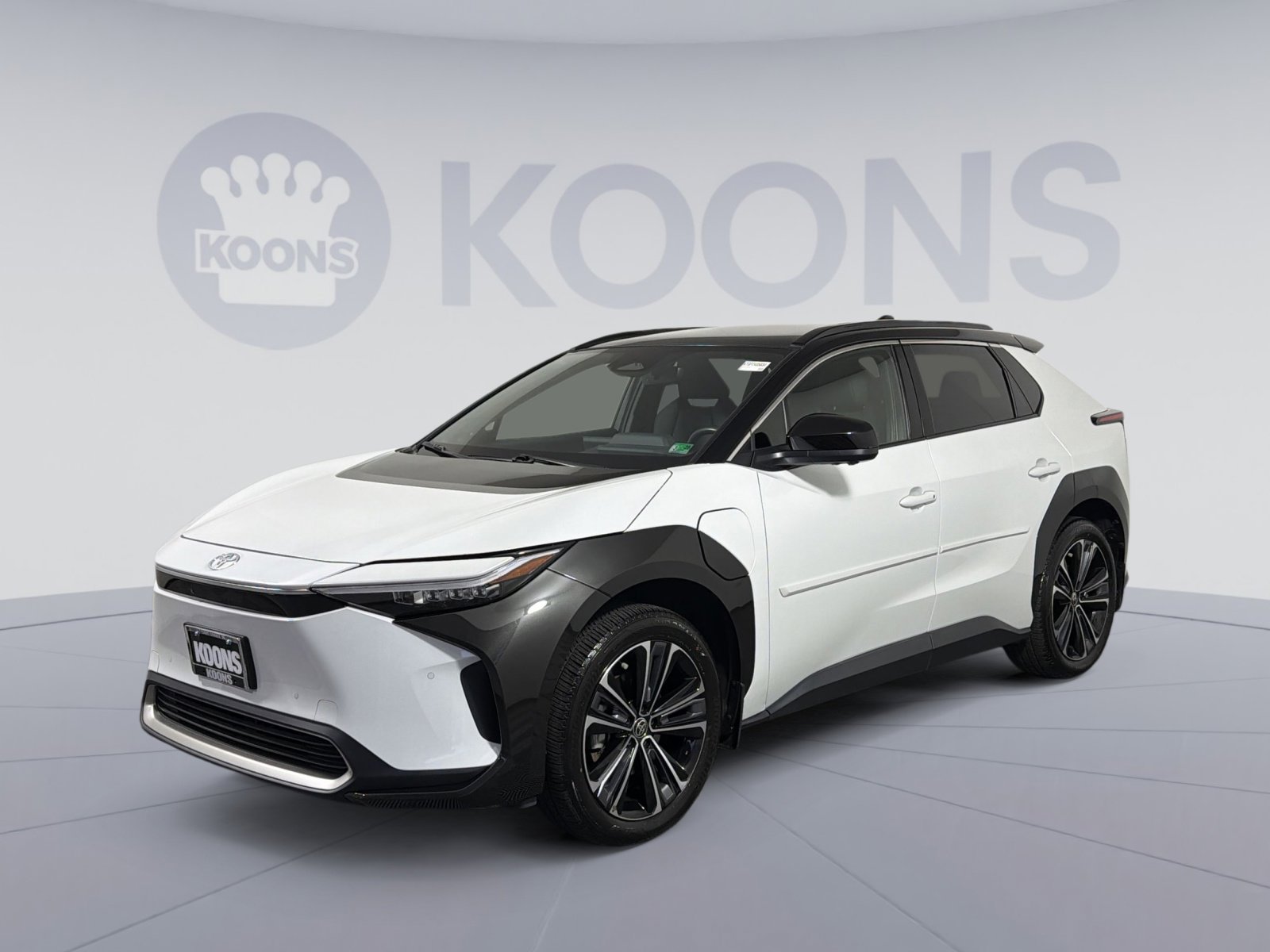 Used 2023 Toyota bZ4X XLE image 1