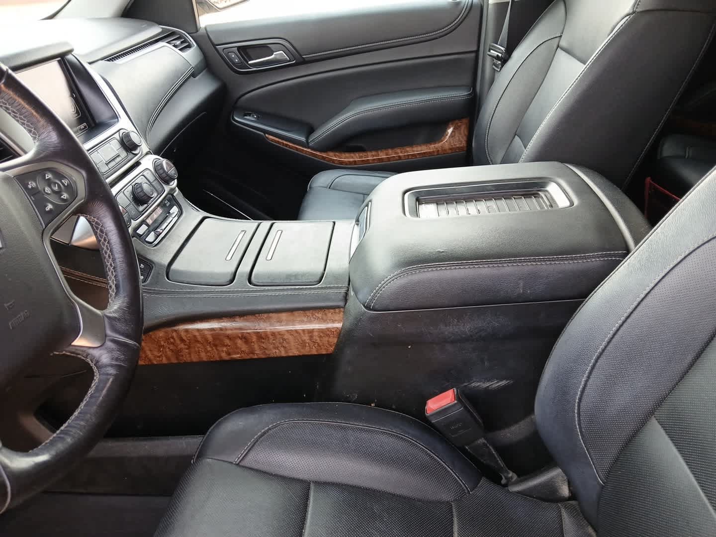 Used 2018 Chevrolet Suburban Premier AWD/4WD image 17