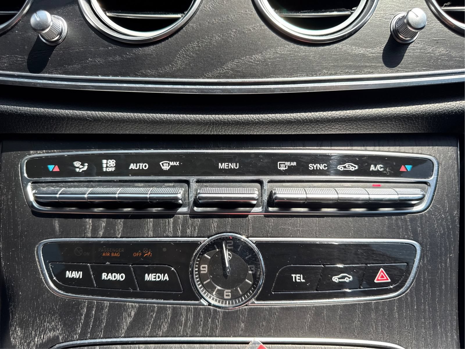 Used 2018 Mercedes-Benz E 300 4MATIC image 30