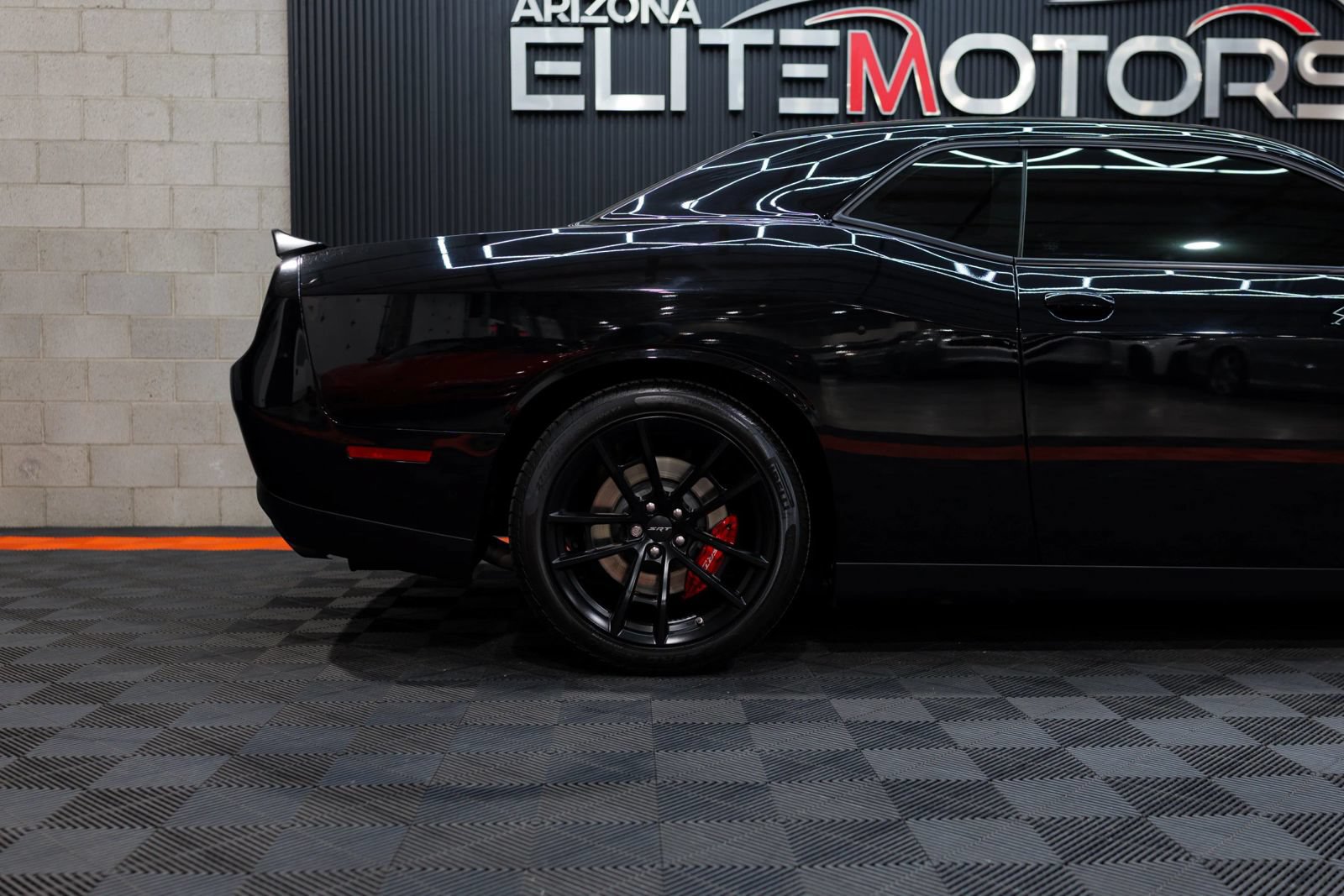 Used 2023 Dodge Challenger SRT Hellcat w/ Driver Convenience Group RWD image 4