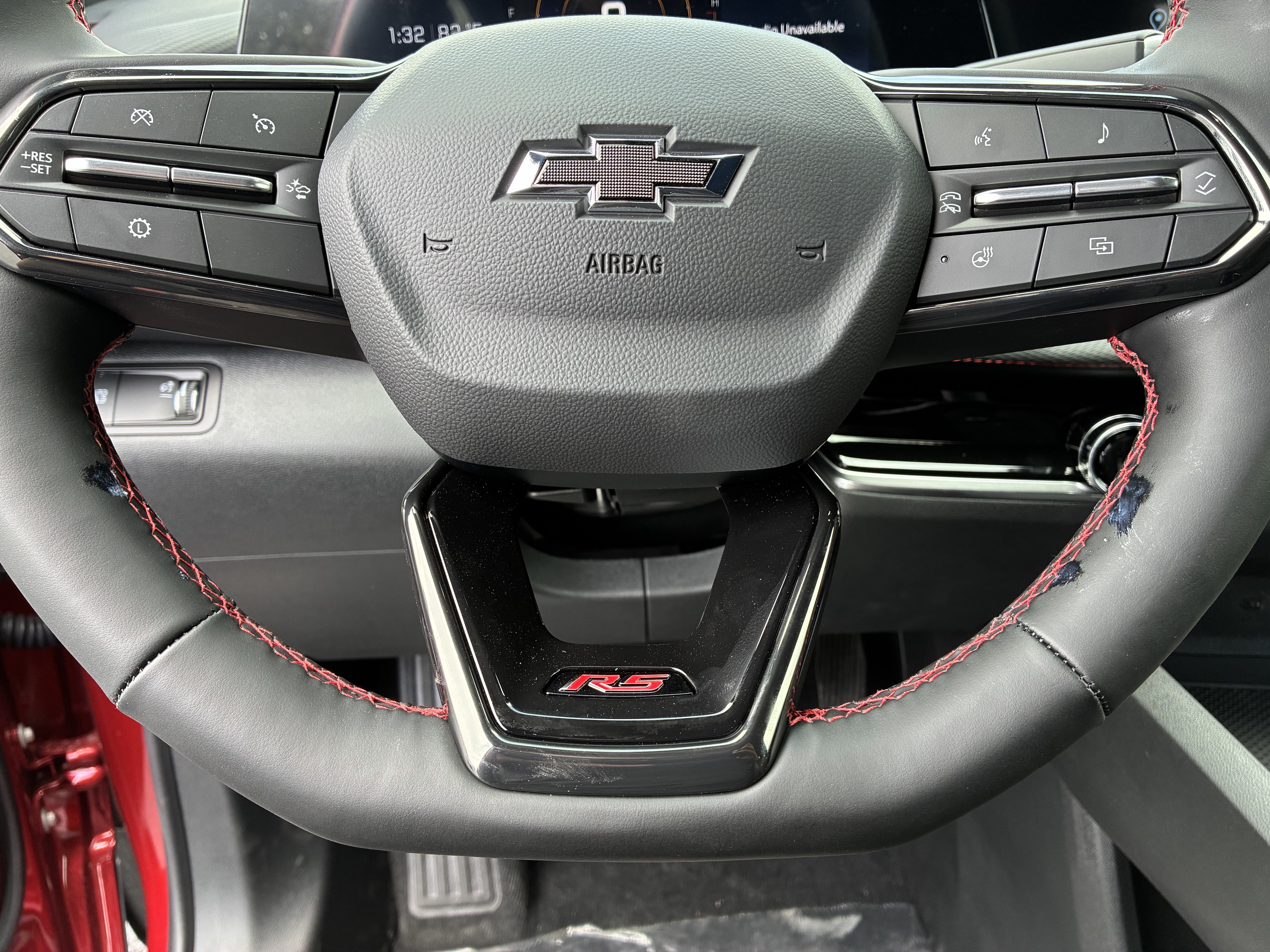 New 2027 Chevrolet Equinox RS w/ Convenience Package III FWD image 28