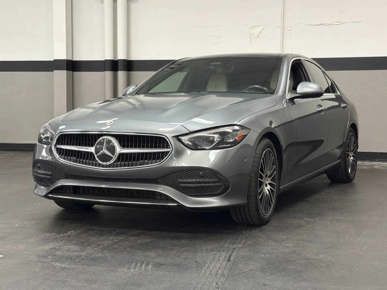 Used 2022 Mercedes-Benz C 300 Sedan image 5