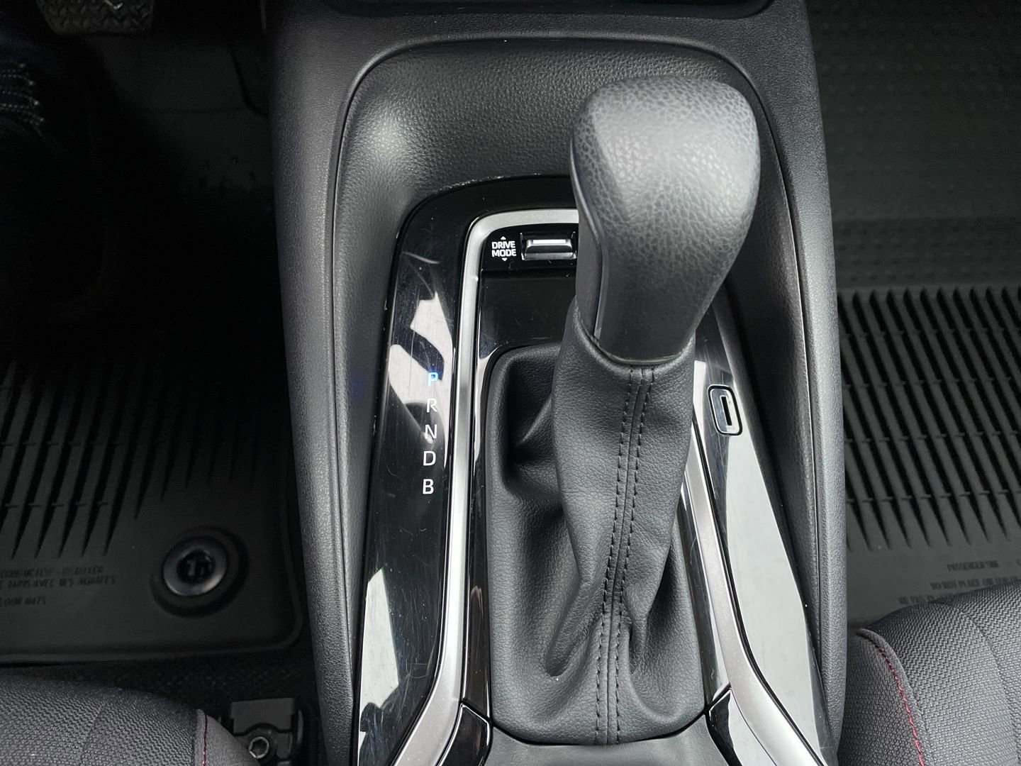 Certified 2025 Toyota Corolla SE image 20