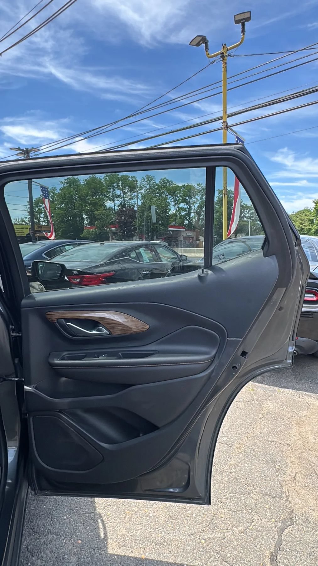 Used 2020 GMC Terrain SLE FWD image 18