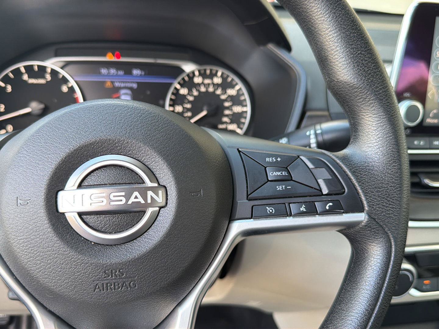 Used 2025 Nissan Altima 2.5 SV FWD image 22