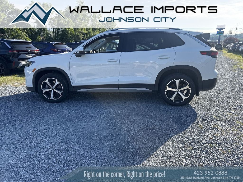 New 2025 Volkswagen Tiguan SE AWD/4WD image 3