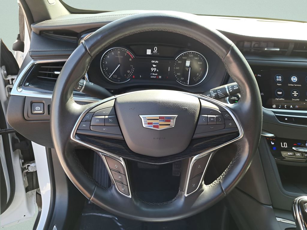 Used 2021 Cadillac XT5 Premium Luxury w/ LPO, Floor Liner Package image 19