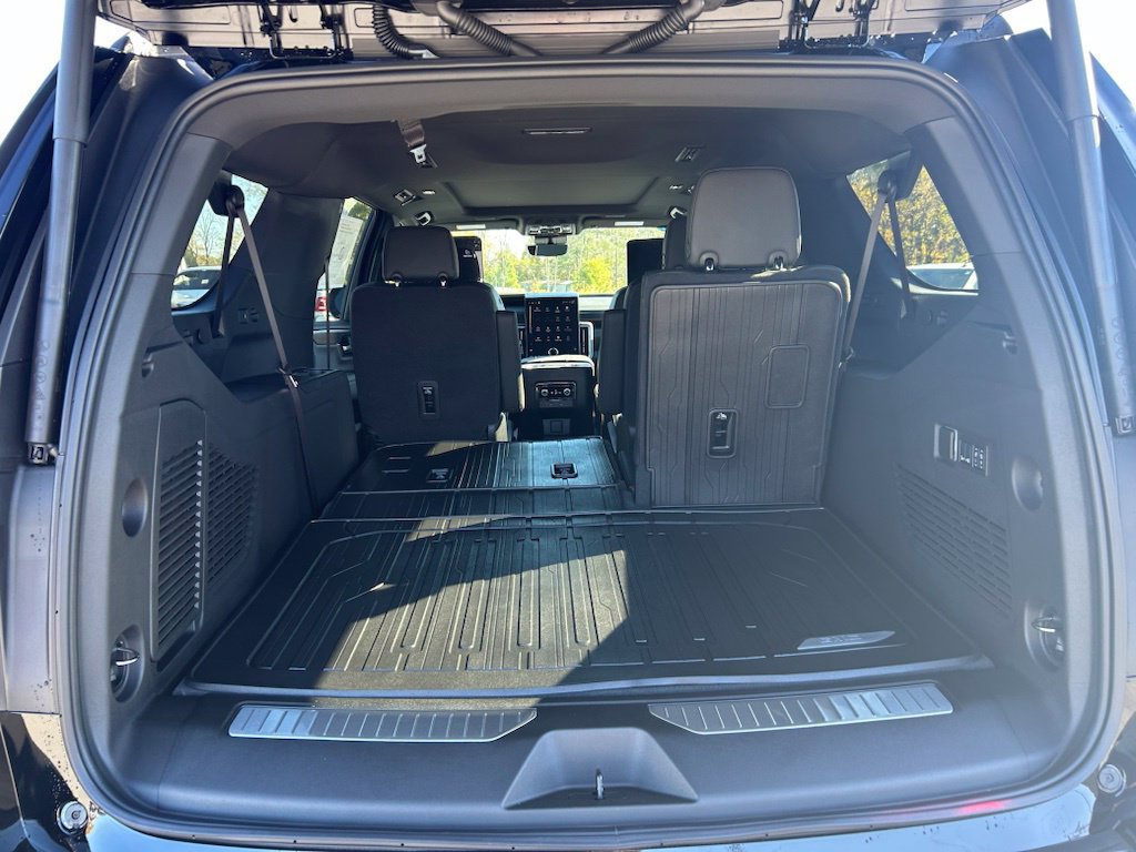 New 2026 GMC Yukon XL Denali w/ Denali Reserve Package AWD/4WD image 25