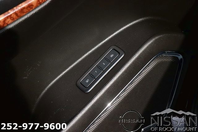 Used 2020 Chevrolet Suburban Premier w/ Premier Plus Edition image 14