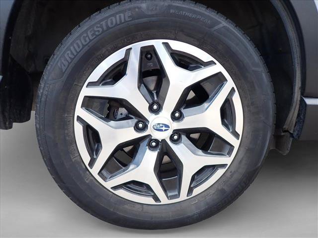Used 2020 Subaru Forester Premium AWD/4WD image 7
