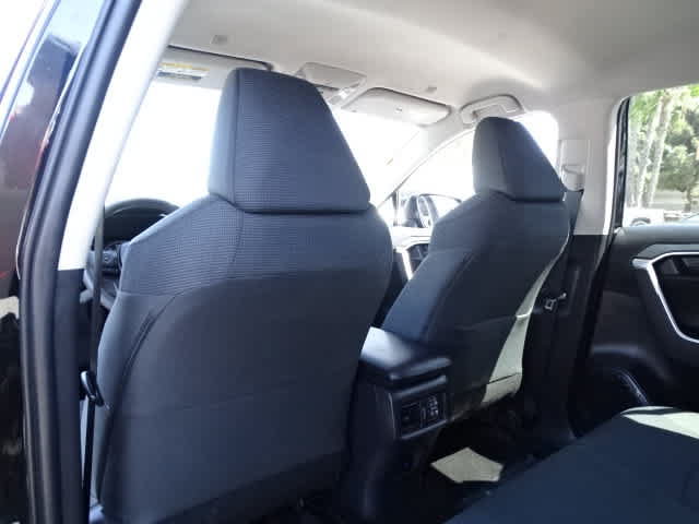 Certified 2025 Toyota RAV4 LE FWD image 22