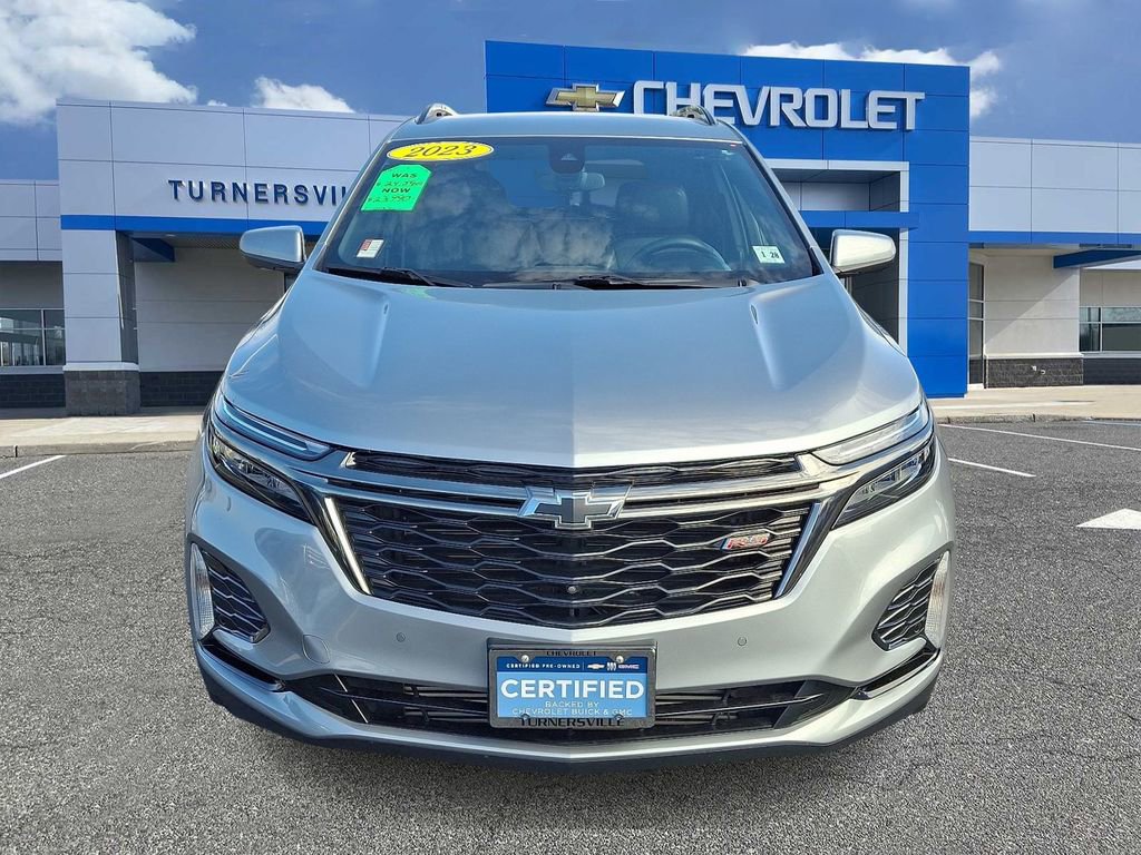 Certified 2023 Chevrolet Equinox RS image 2