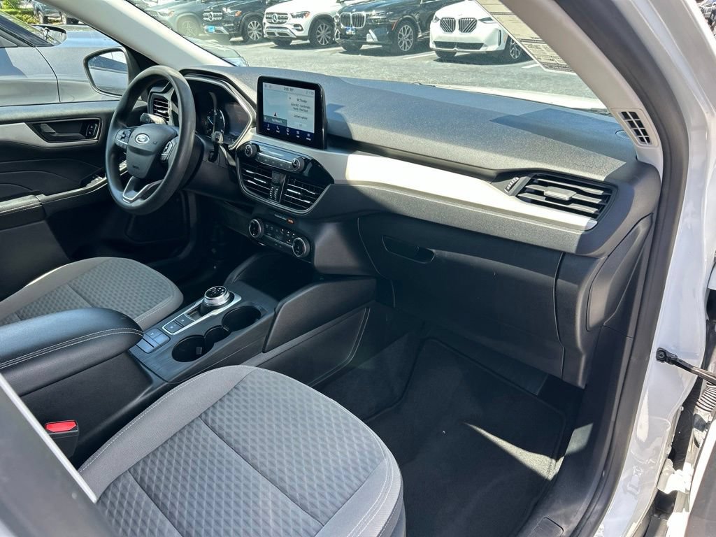 Used 2022 Ford Escape SE w/ SE Sport Appearance Package FWD image 41