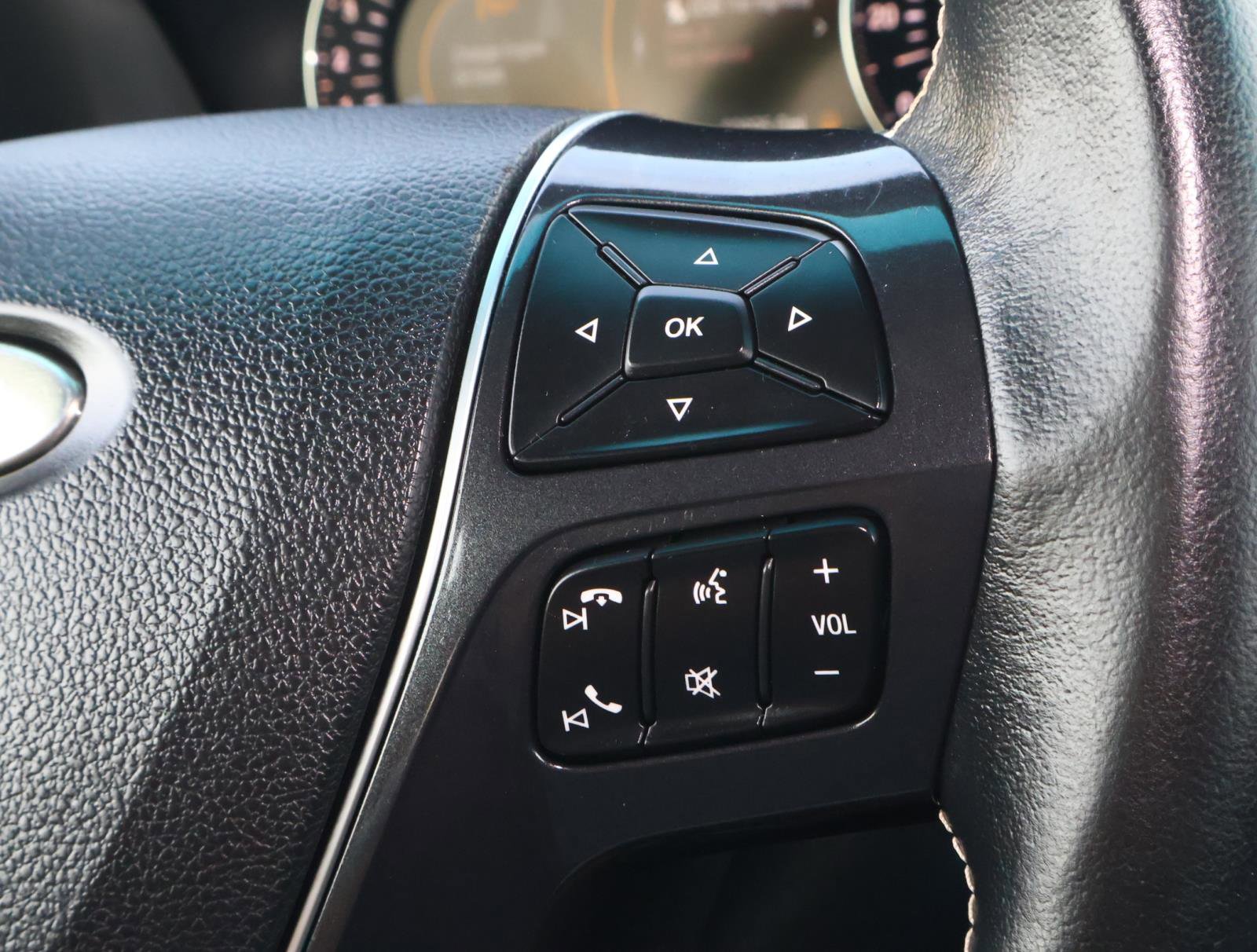 Used 2016 Ford Explorer Platinum image 23