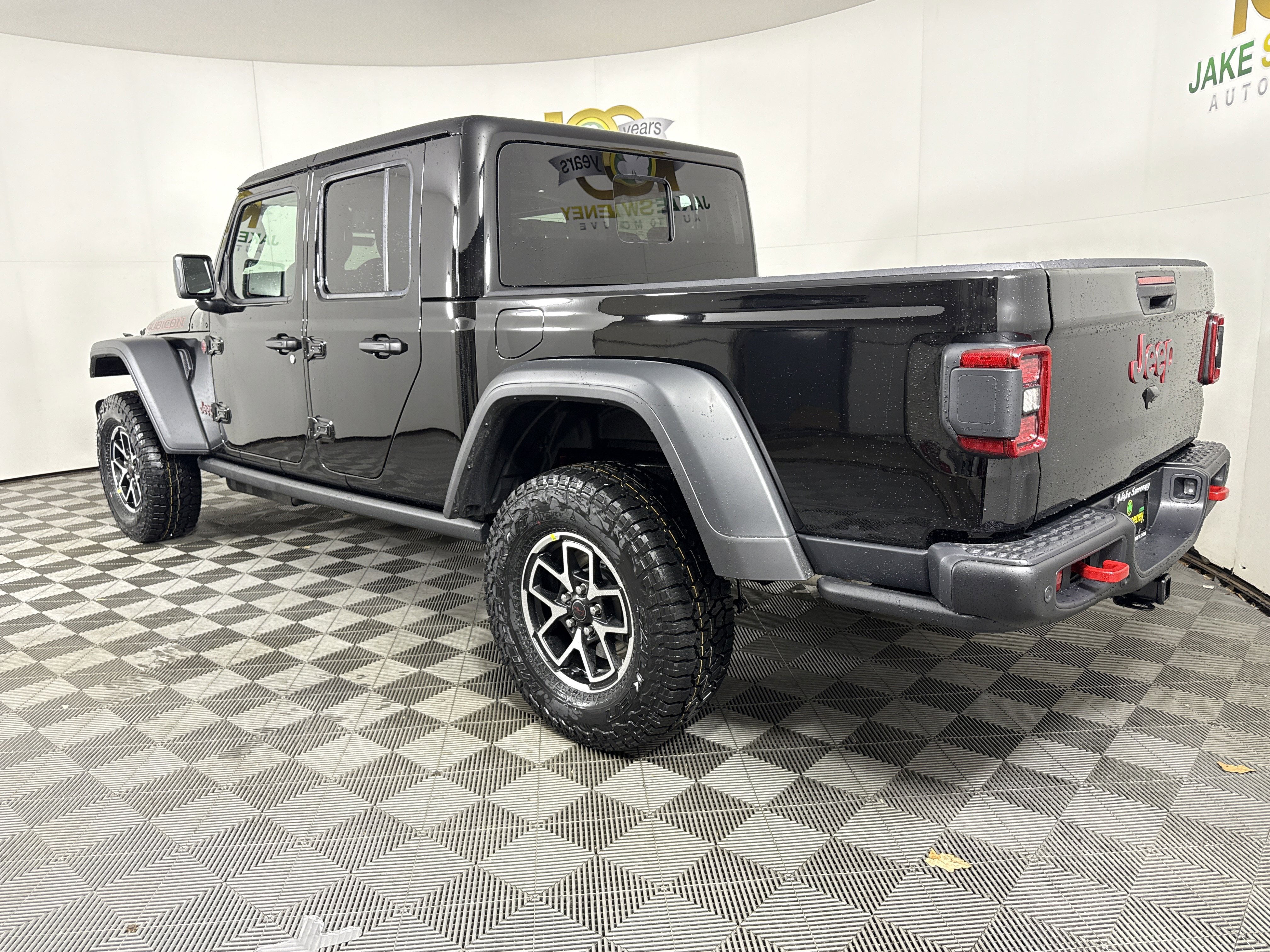 New 2026 Jeep Gladiator Rubicon w/ Safety Group AWD/4WD image 6
