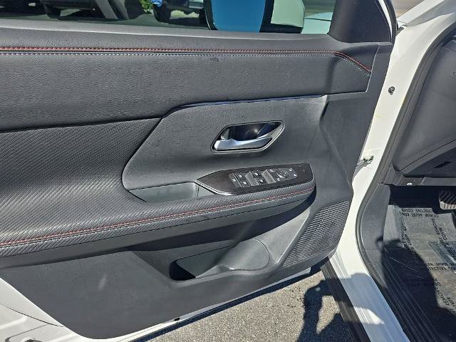 Certified 2025 Nissan Kicks SR w/ SR Premium Package AWD/4WD image 9