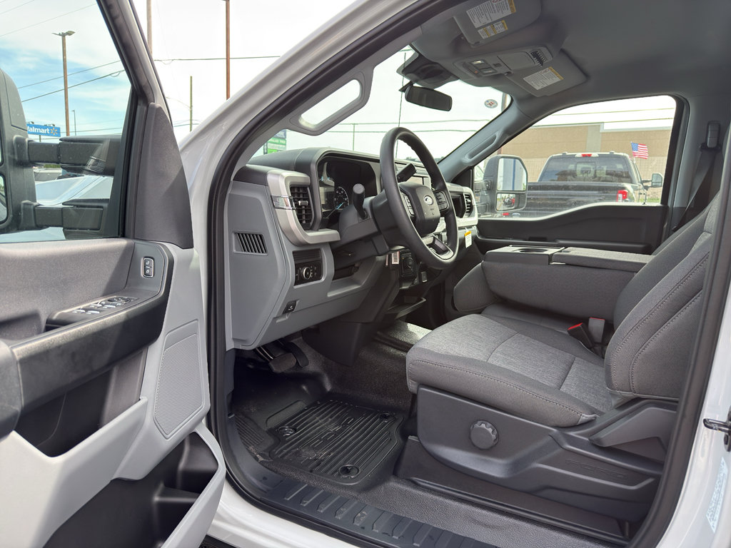 New 2026 Ford F450 XL w/ XL Driver Assist Package AWD/4WD image 9