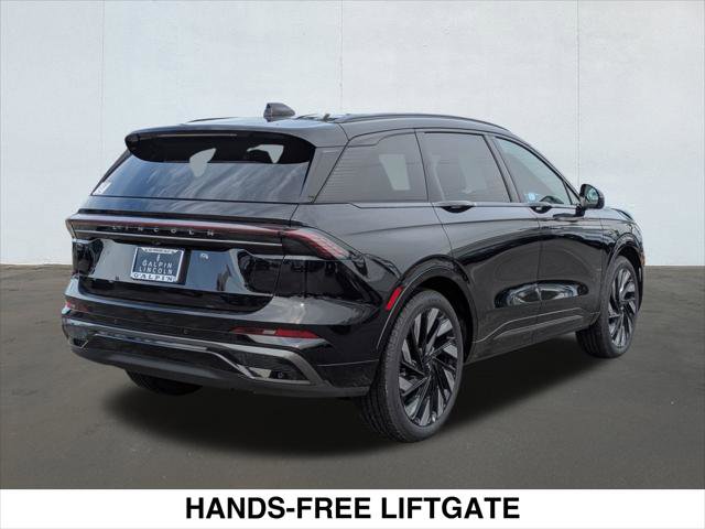 New 2026 Lincoln Nautilus Reserve w/ Jet Appearance Package image 2