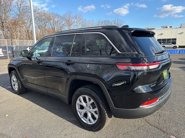 Used 2022 Jeep Grand Cherokee Limited image 20