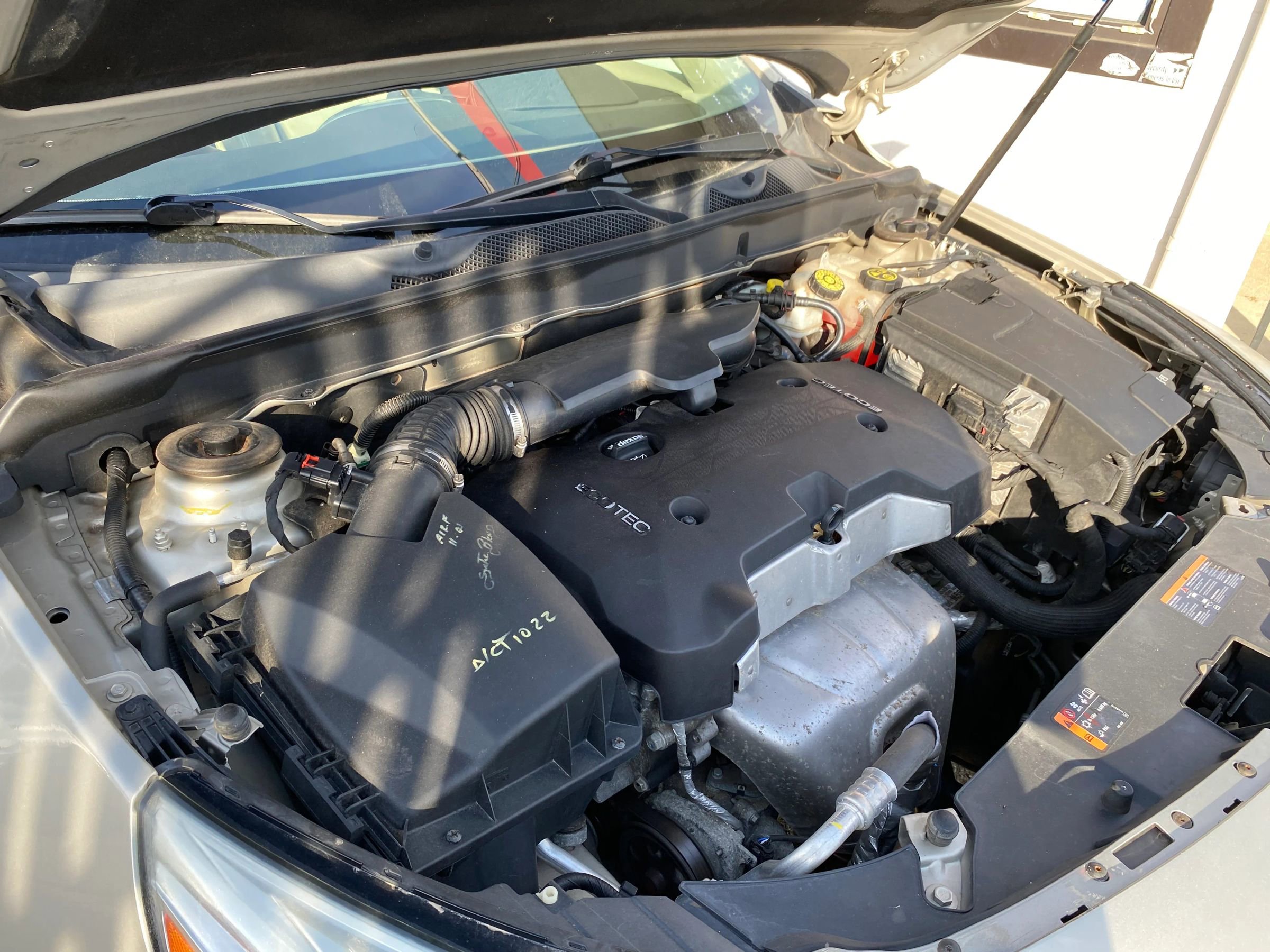 Used 2015 Chevrolet Malibu LT w/ Power Convenience Package FWD image 28