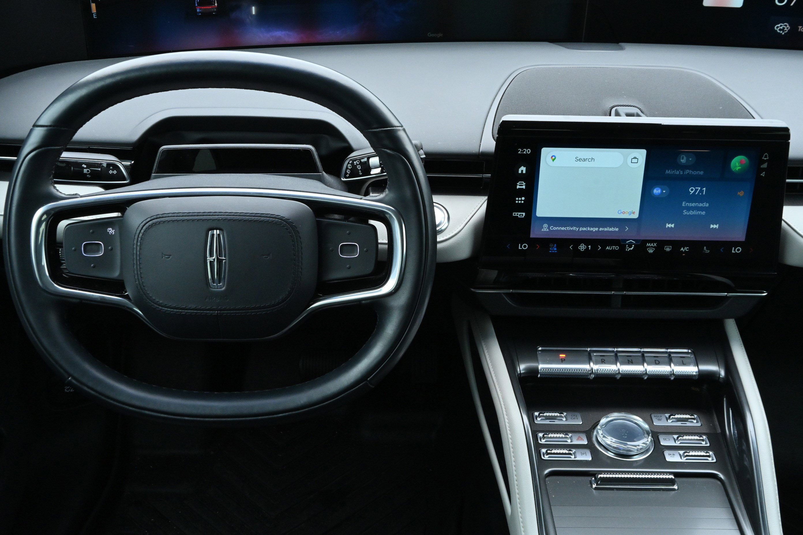 Used 2024 Lincoln Nautilus Premier AWD/4WD image 28