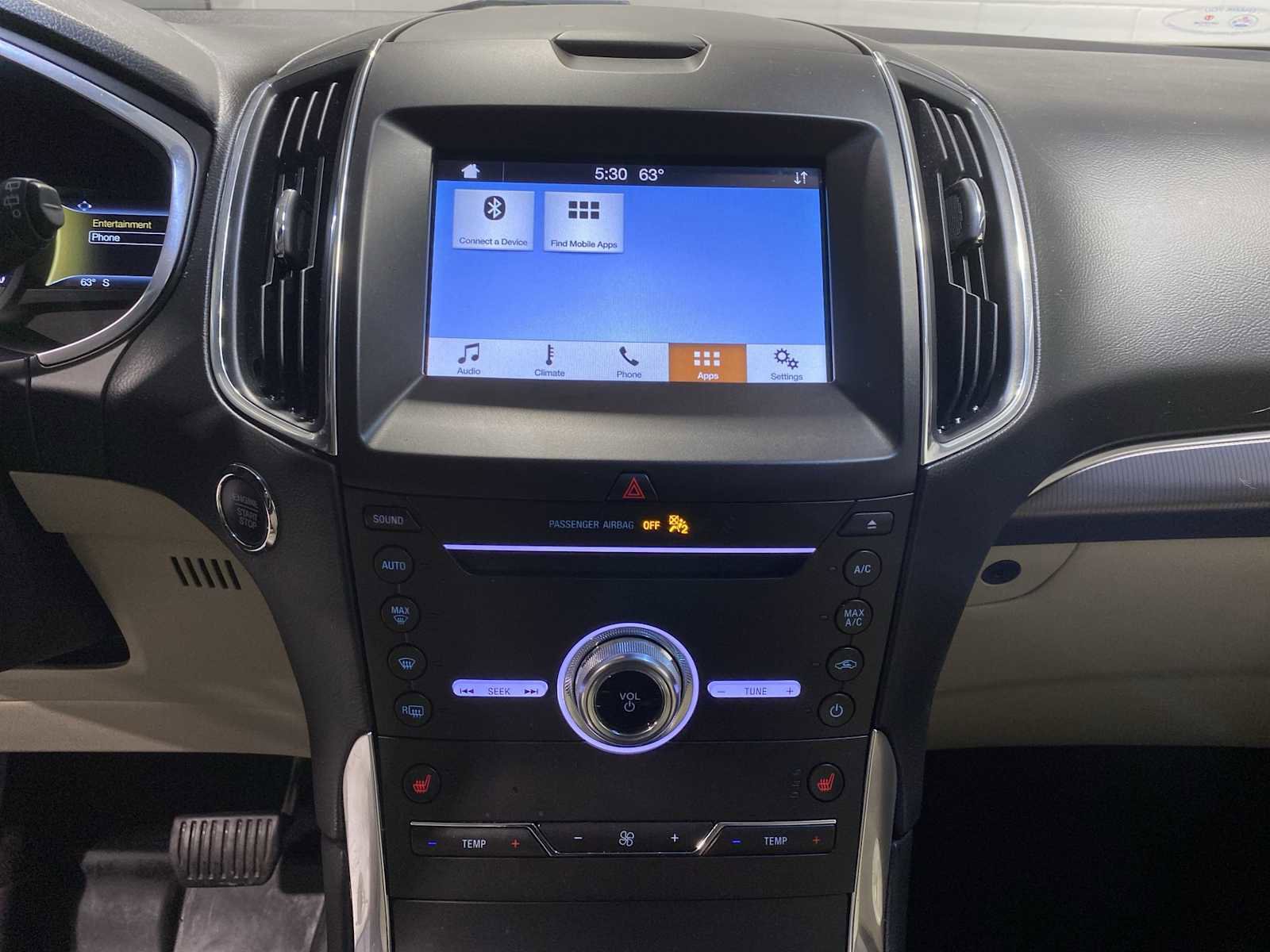 Used 2019 Ford Edge Titanium w/ Cold Weather Package image 16