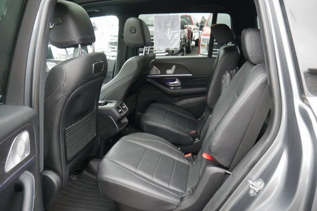 Used 2020 Mercedes-Benz GLS 450 4MATIC image 25