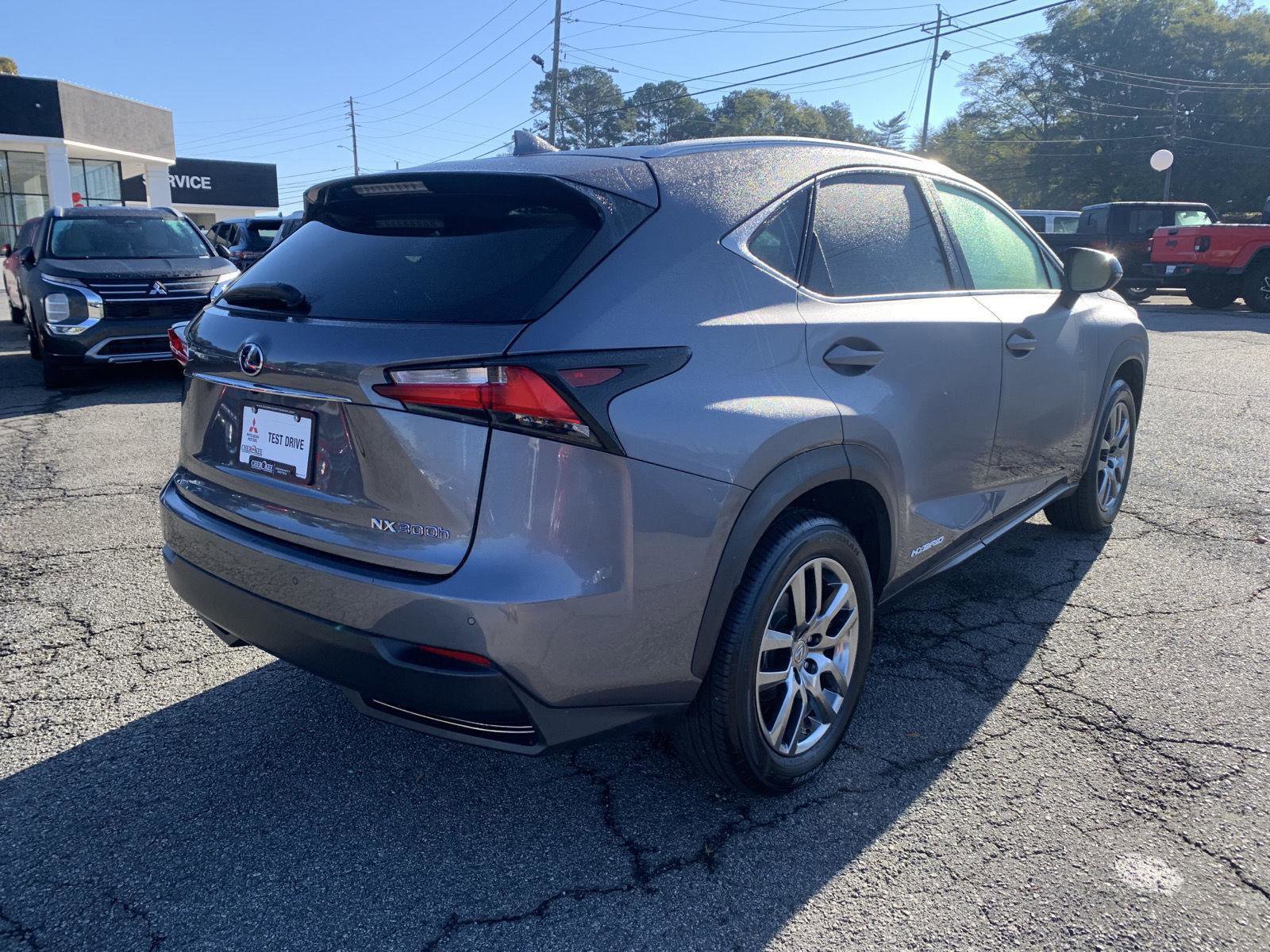 Used 2016 Lexus NX 300h AWD image 3