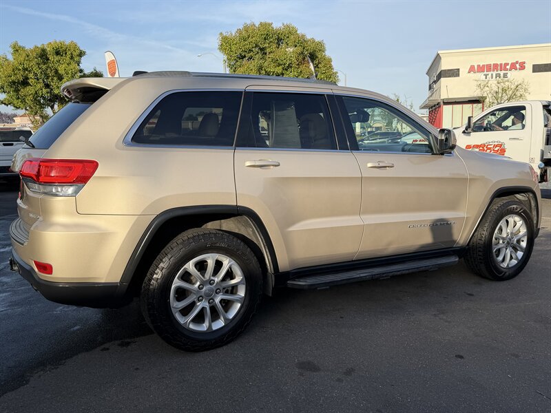 Used 2014 Jeep Grand Cherokee Laredo w/ Quick Order Package 23E RWD image 21
