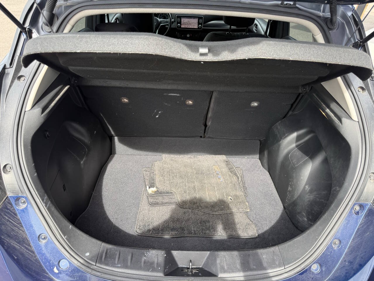 Used 2020 Nissan Leaf SV FWD image 28