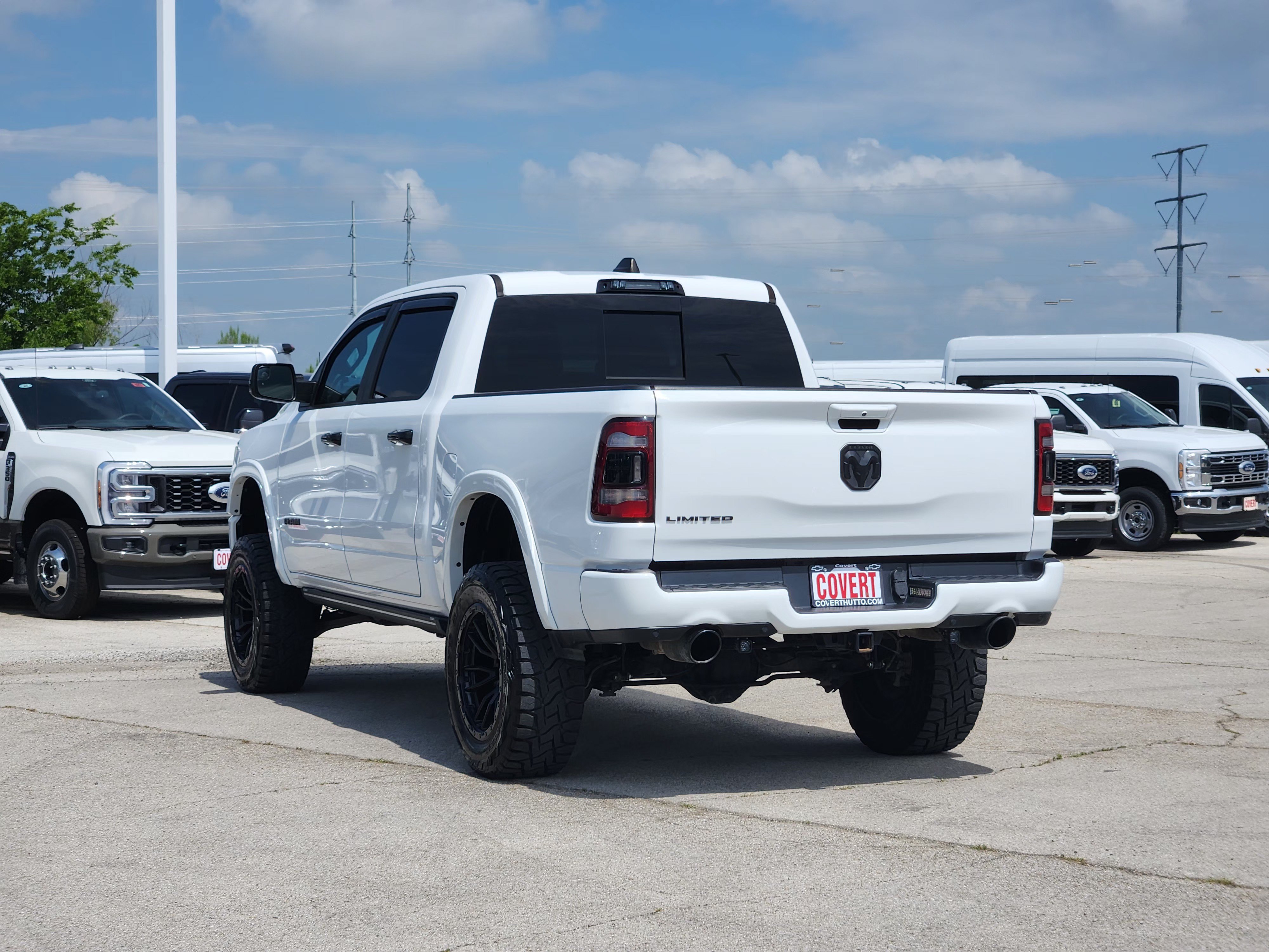 Used 2022 RAM 1500 Limited w/ Night Edition RWD image 5