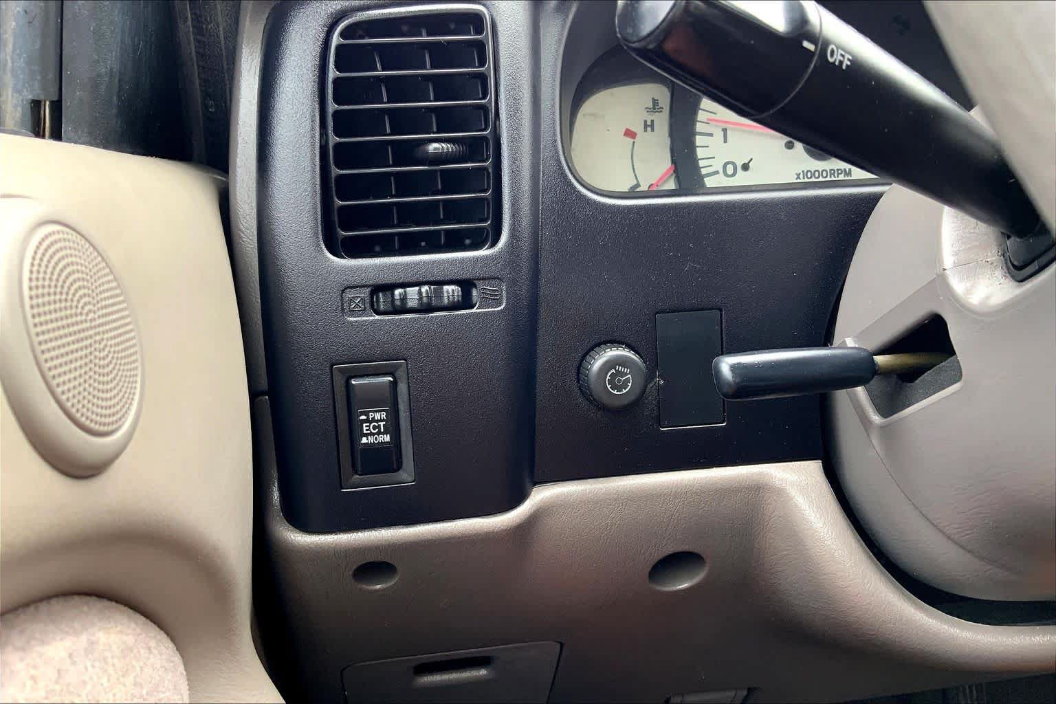 Used 2003 Toyota Tacoma PreRunner RWD image 32