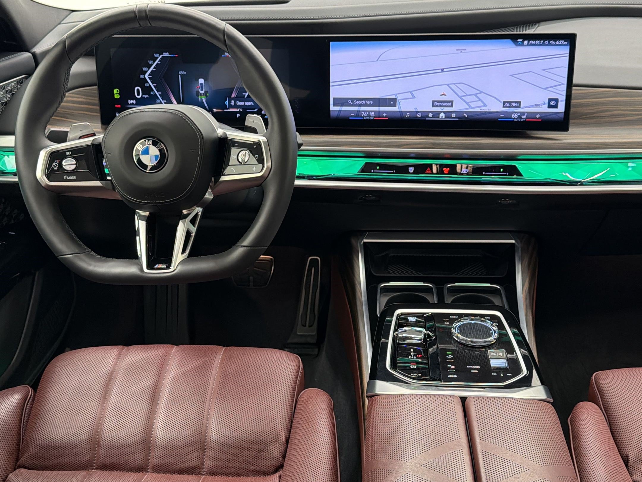 Certified 2025 BMW 760i xDrive AWD/4WD image 28