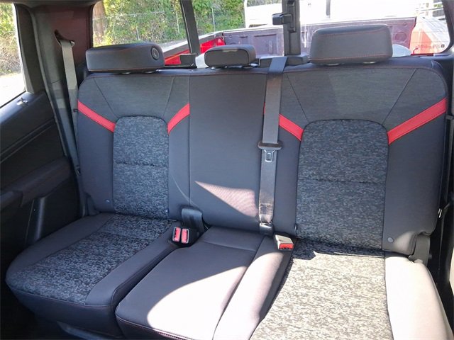 Used 2025 Chevrolet Colorado Z71 w/ Technology Package image 13